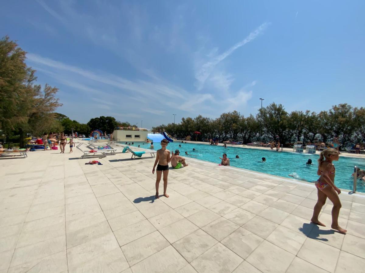 Volare Camp In Villaggio San Francesco Duna Verde Exteriör bild